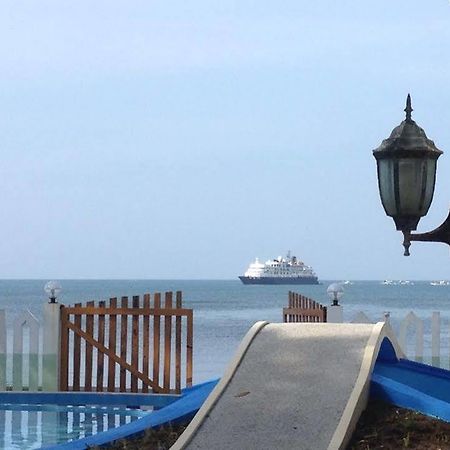 Agm Beachfront Resort Donsol Εξωτερικό φωτογραφία